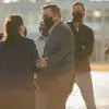 Octavio Diaz Barriga charla con colaboradores