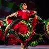 Alumnas del Tec campus Monterrey en espectáculo folklórico del grupo "Raíces"