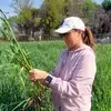 Estudiante del Tec Campus Querétaro durante su trabajo de campo en el CAETEC