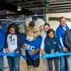 Tesu y los directivos cortando el listón en la inauguración de la Zona Gamer en PrepaTec Puebla