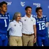 Eric Fisher Y Jugadores Borregos Puebla En Rueda De Prensa