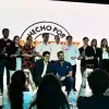 Ganadores del Programa de Emprendimiento Base Tecnológica recibiendo su reconocimiento.