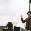 Alan Romero durante un taller de postproducción a estudiantes del campus Monterrey.