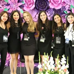 Alumnas organizadoras del foro