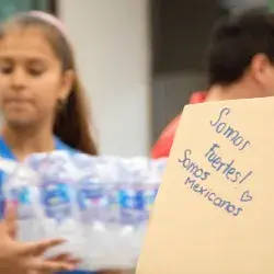 Mensaje escrito en caja de cartón