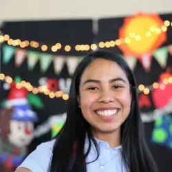 Alumna de PrepaTec en "Christmas around the world"