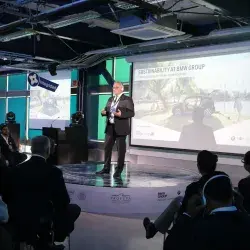 Momento de la conferencia con los expertos de BMW