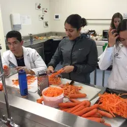 La recolecta de ingredientes permitió la elaboración de 350 panecillos.