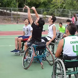 El esfuerzo y la disciplina fueron los temas fundamentales en la charla