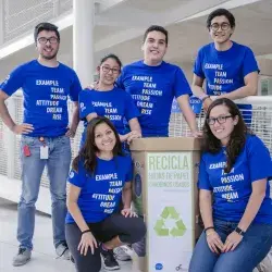 Estudiantes del Tecnológico de Monterrey en Estado de México diseñan una campaña de reciclaje de papel para hacer conciencia sobre el desperdicio de este material.