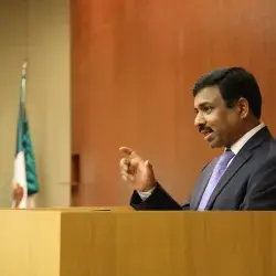Muktesh K. Pardeshi, embajador de la República de la India.