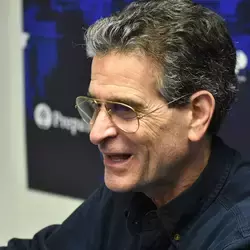 Dean Kamen en entrevista; el "Davinci" moderno visitó el Tec