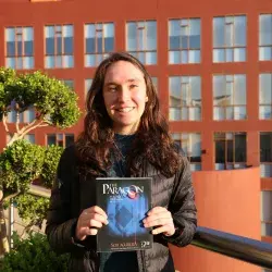 Sofía Aguilera y su libro The Paragon.