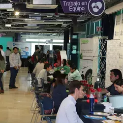 Más de 300 personas acudieron a EmpleaTec