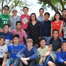 La profe Roxana ha mostrado un alto compromiso con la formación integral de sus alumnos