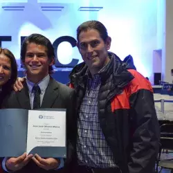 Alumno reconocido con la Beca al Talento Académico