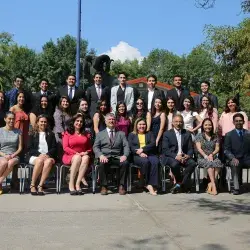 alumnos graduados del diplomado de liderazgo