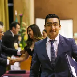 Egresados del Tec comprometidos en honrar a su país