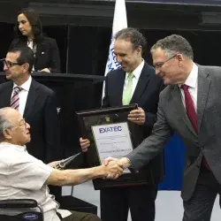 Entrega del Premio al Mérito EXATEC en el Tec en Ciudad Juárez