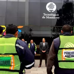 Desde cuidarte al caminar hasta acatar instrucciones en sismos, la cultura de la prevención se genera día con día.