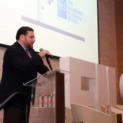 Líderes en salud debaten sobre los retos futuros de los hospitales