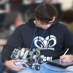 Robots del Tec representarán a México en Brasil y Australia 