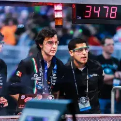 Ellos son parte de Lambot, el "Dream Team" de la robótica mexicana
