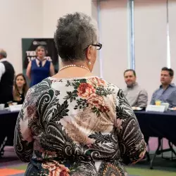 Dra. María Elena exponiendo su conferencia