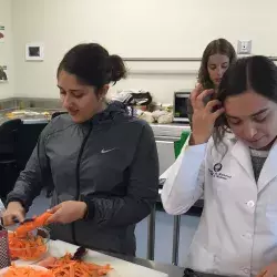 Este es el proyecto del Tec que crea alimentos para mujeres con cáncer