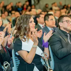 Daniela Gordillo recibe premio Rómulo Garza otorgado por el Tec por libro Nutrición Molecular