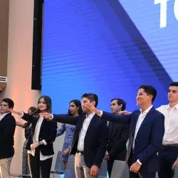 Toman protesta nuevos líderes estudiantiles