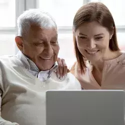 Tecnología fácil en la cuarentena: abuelitos y papás amarán esta nota