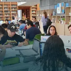 Alumnos MAES en BiblioTec