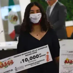 Diez días en prepa y gana Premio Municipal de la Juventud