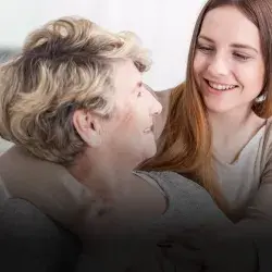 Habla la experiencia: en su día abuelos comparten consejos y alegrías