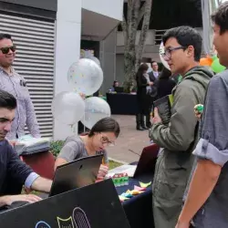 Los grupos estudiantiles ayudan a los jóvenes a adquirir habilidades de liderazgo