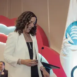 Reconocen a Consejera del Tec: Jalisco premia a empresaria Marisa Lazo