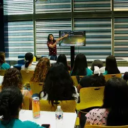 Niñas de 13 y 17 años formaron parte del programa Patrones Hermosos. 