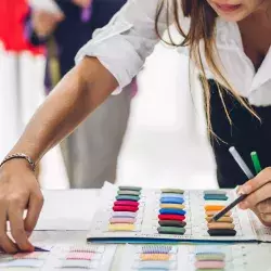 Mujer dentro de la industria textil