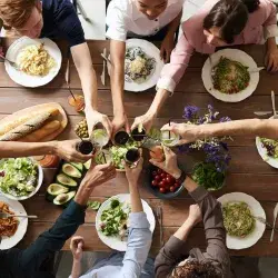 Reuniones familiares, foco de contagios COVID: dice experto en Tec CCM