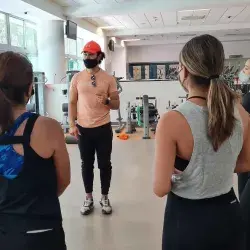 Estudiantes de Nutrición del Tec aprenden a diseñar planes de entrenamiento en regreso consciente.
