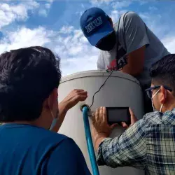 Estudiantes de Tec campus CVA ponen en marcha un calentador solar