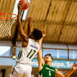 Pedro Rufino jugando para NBA Latin America