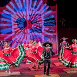 ¡Lotería! Fiesta y color en espectáculo folklórico Raíces(fotogalería)