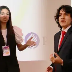 Victoria y Andrés, ganadores de la edición local de Discursos Tec