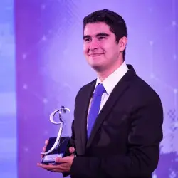 EXATEC reduce voltaje en sistemas DC-iEK; obtiene Rómulo Garza 2021