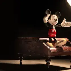 Mickey Mouse, Disney, egresada Tec CEM