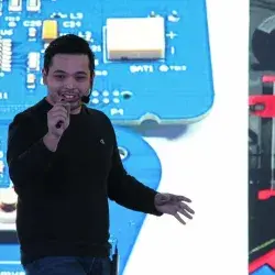 Emprendimiento tecnológico en salud creado por EXATEC Yoku Sashida impulsa diseño de dispositivos médicos.