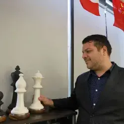 Carlos Magaña, director de Programas Internacionales de Tec Guadalajara, nominado a premio por traducción de obra de teatro.