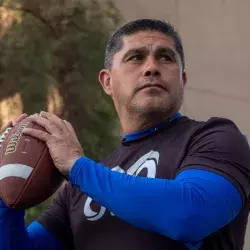 ¡Subcampeón mundial! Coach del Tec triunfa en torneo de la NFL